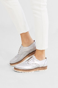 Esprit Stijlvolle veterschoen met metallic look Silver for Women